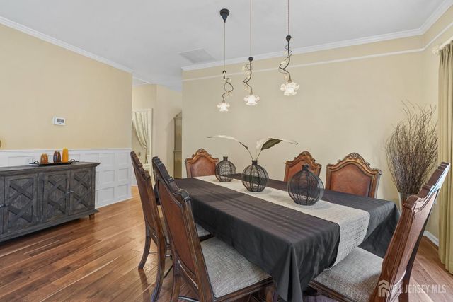 33 Coneflower Lane, West Windsor, NJ 08550