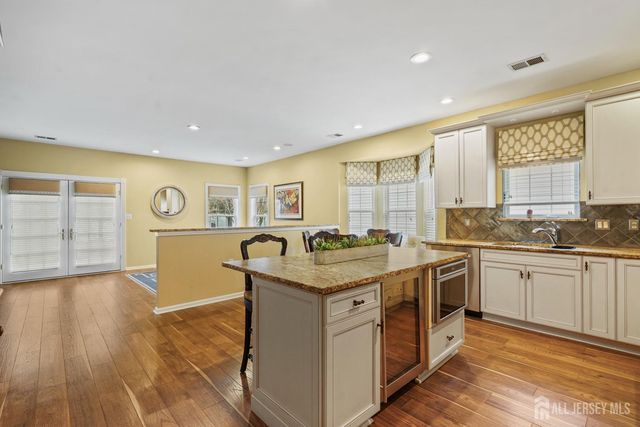 33 Coneflower Lane, West Windsor, NJ 08550