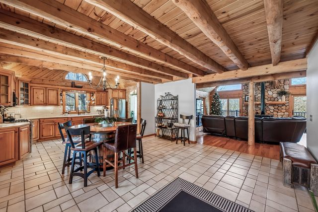 8723 N 96th Avenue, Pentwater Twp, MI 49449