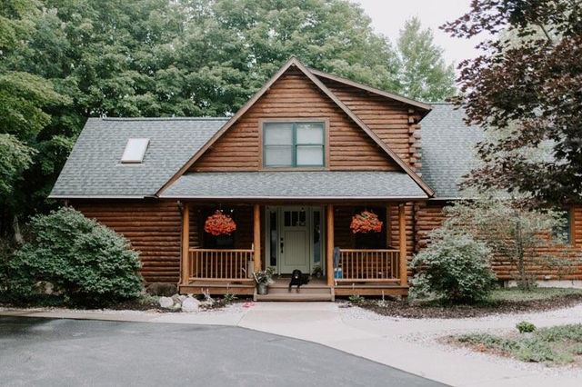 8723 N 96th Avenue, Pentwater Twp, MI 49449