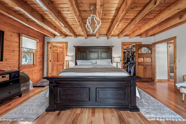 8723 N 96th Avenue, Pentwater Twp, MI 49449