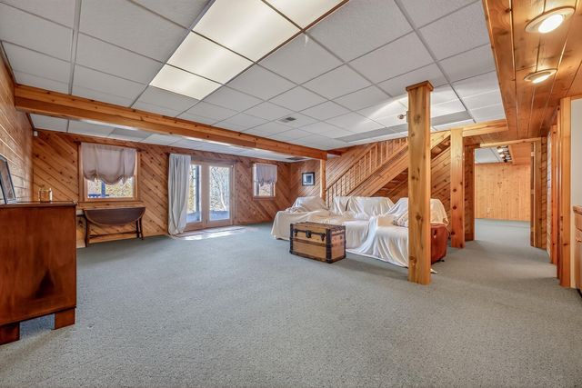 8723 N 96th Avenue, Pentwater Twp, MI 49449