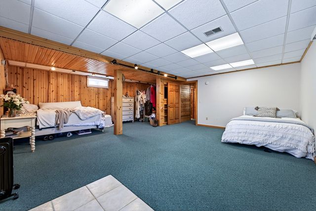 8723 N 96th Avenue, Pentwater Twp, MI 49449