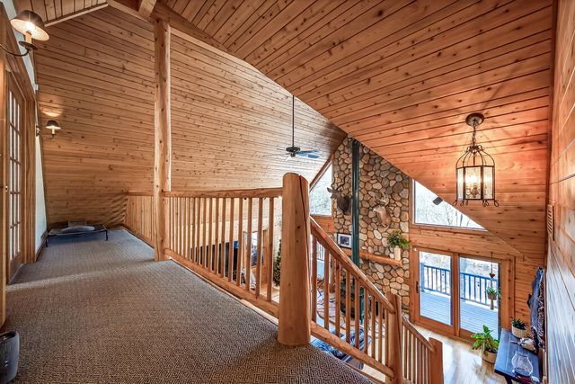 8723 N 96th Avenue, Pentwater Twp, MI 49449