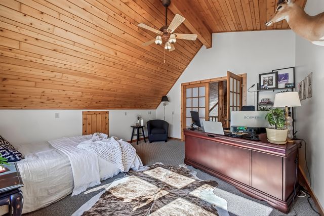 8723 N 96th Avenue, Pentwater Twp, MI 49449