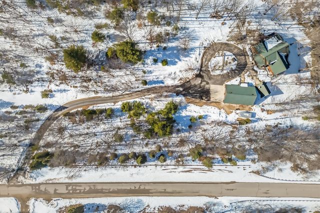 8723 N 96th Avenue, Pentwater Twp, MI 49449