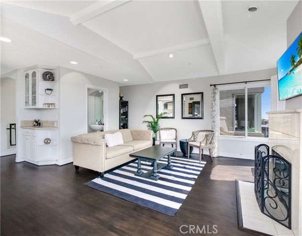 300 16th Street, Manhattan Beach, CA 90266