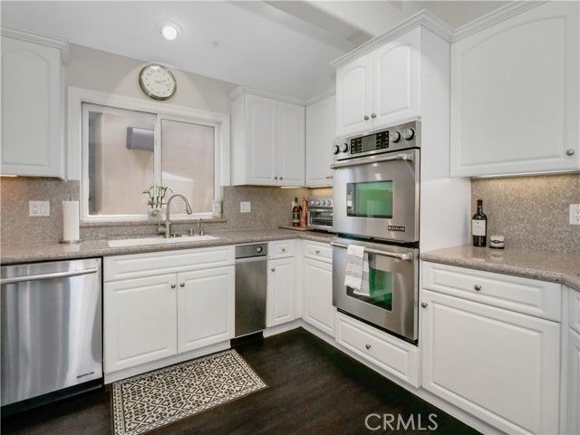 300 16th Street, Manhattan Beach, CA 90266