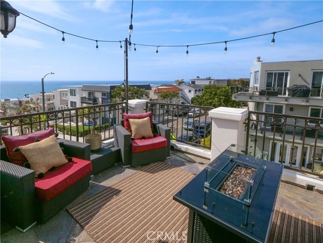 300 16th Street, Manhattan Beach, CA 90266
