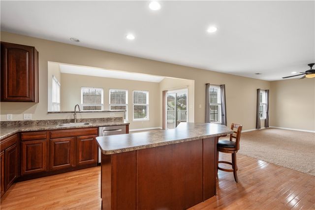 6042 Middlefield Dr, South Fayette, PA 15057