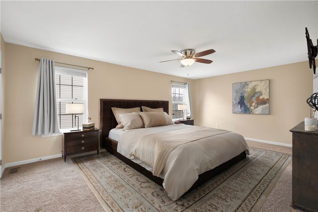 6042 Middlefield Dr, South Fayette, PA 15057