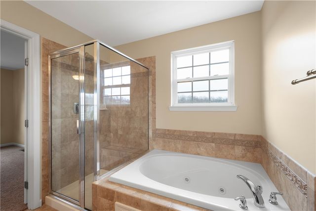 6042 Middlefield Dr, South Fayette, PA 15057