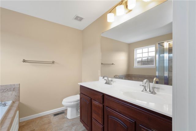 6042 Middlefield Dr, South Fayette, PA 15057