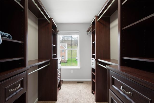 6042 Middlefield Dr, South Fayette, PA 15057