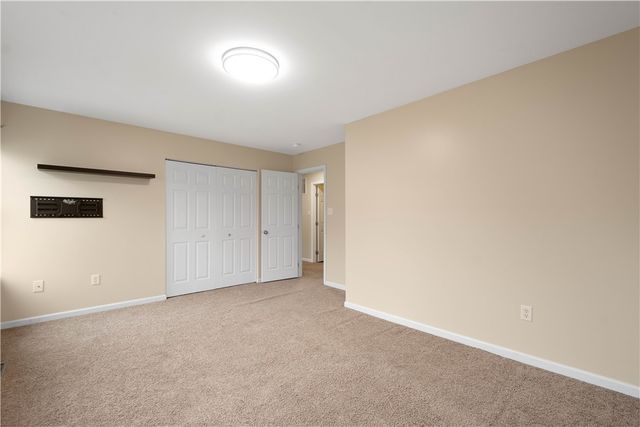 6042 Middlefield Dr, South Fayette, PA 15057