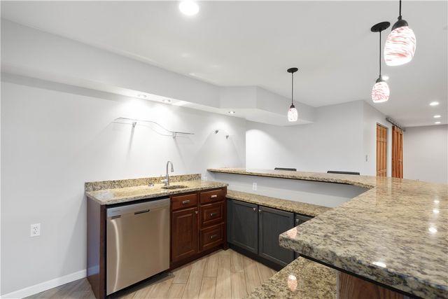 6042 Middlefield Dr, South Fayette, PA 15057