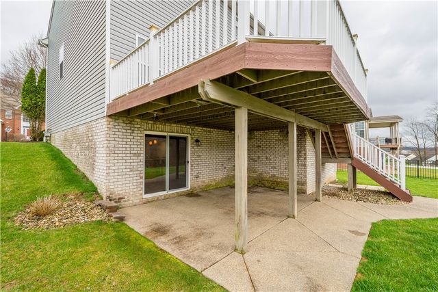 6042 Middlefield Dr, South Fayette, PA 15057