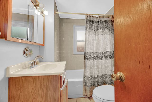 7644 S Lafayette Avenue, Chicago, IL 60620
