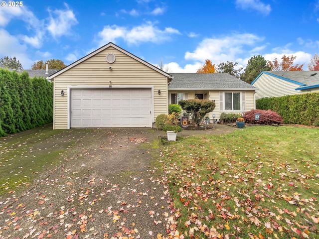 289 HARVARD Dr, Woodburn, OR 97071
