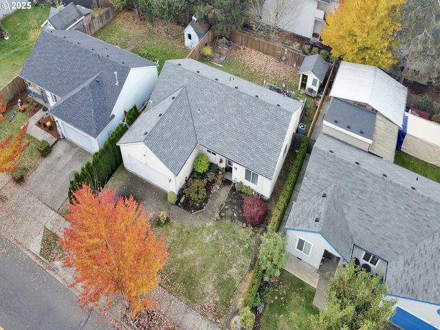 289 HARVARD Dr, Woodburn, OR 97071