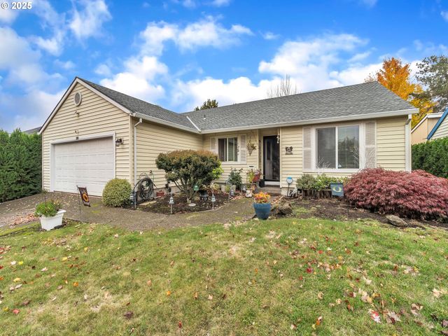 289 HARVARD Dr, Woodburn, OR 97071