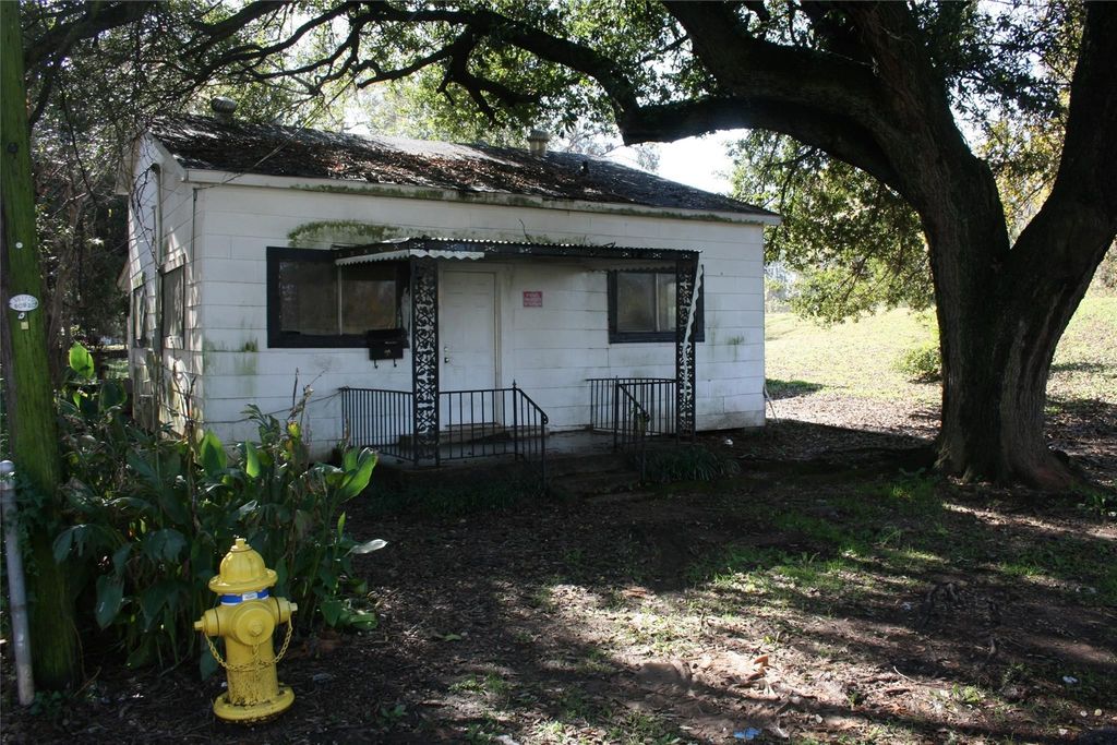 202 Kelly Street, Bossier City, LA 71111