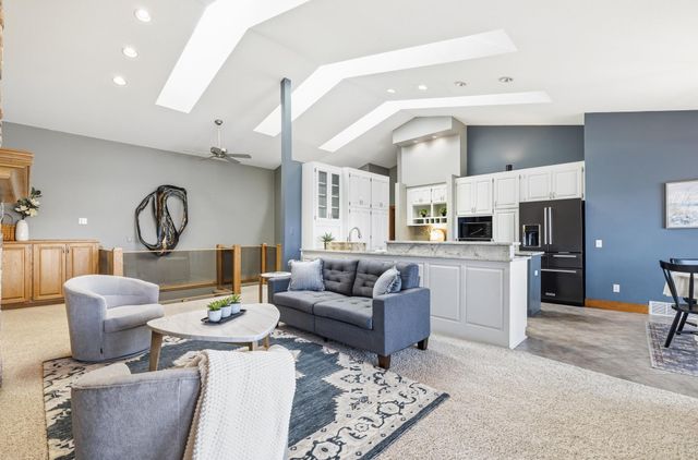 4288 Bass Street SE, Prior Lake, MN 55372