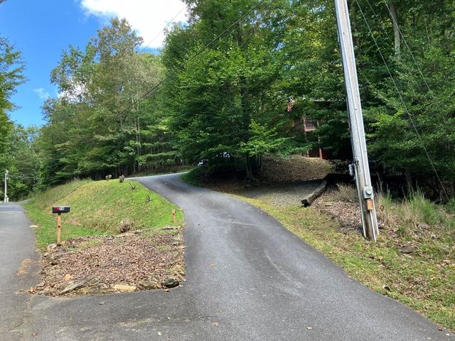 70 Lovers Leap Drive, Murphy, NC 28906