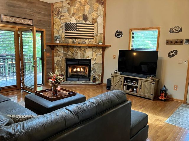 70 Lovers Leap Drive, Murphy, NC 28906