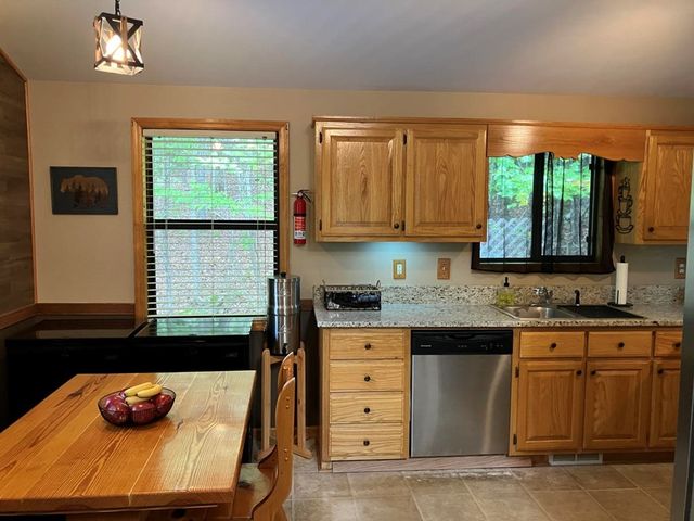 70 Lovers Leap Drive, Murphy, NC 28906