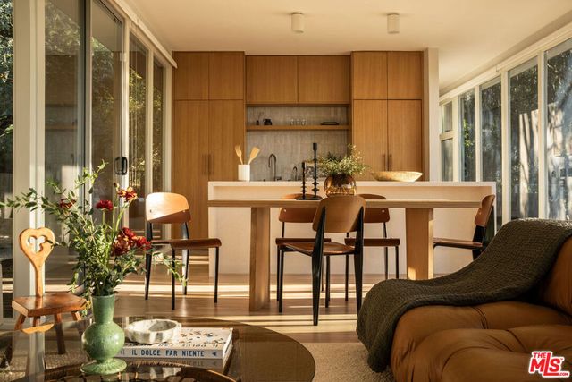 3640 Multiview Drive, Los Angeles, CA 90068