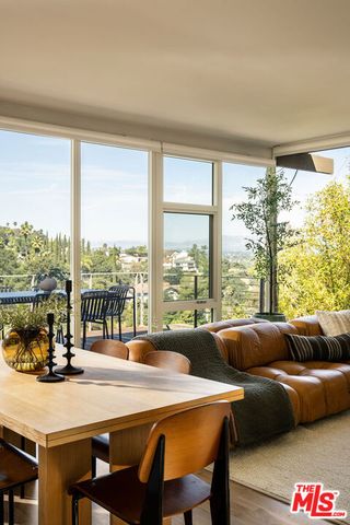 3640 Multiview Drive, Los Angeles, CA 90068