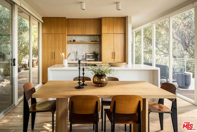 3640 Multiview Drive, Los Angeles, CA 90068