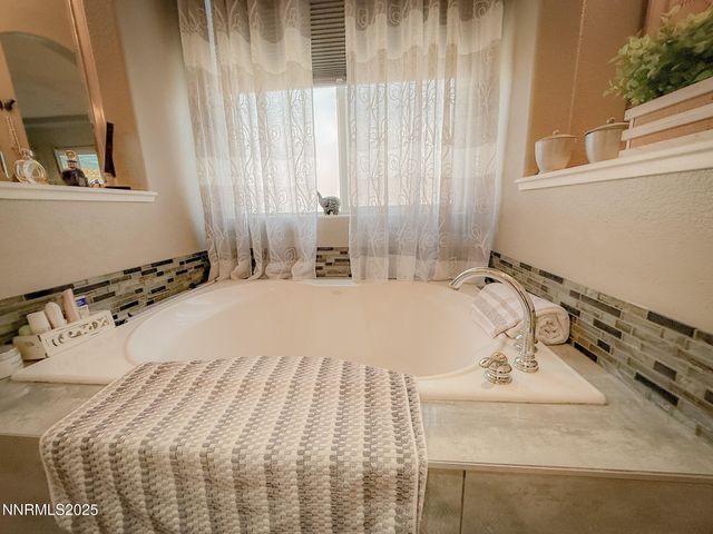 7657 Bareback Drive, Sparks, NV 89436