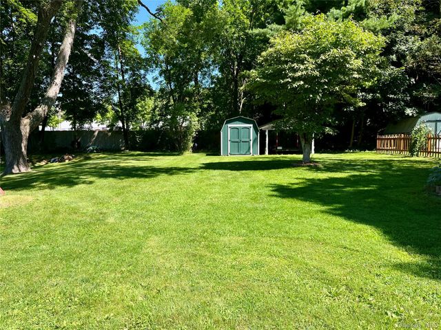 11 Rose Place, Central Valley, NY 10917