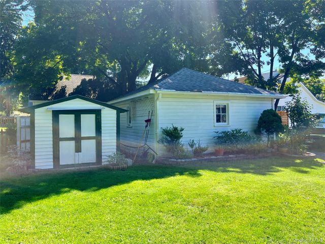 11 Rose Place, Central Valley, NY 10917
