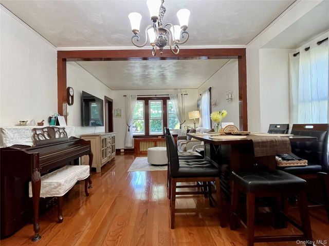 11 Rose Place, Central Valley, NY 10917