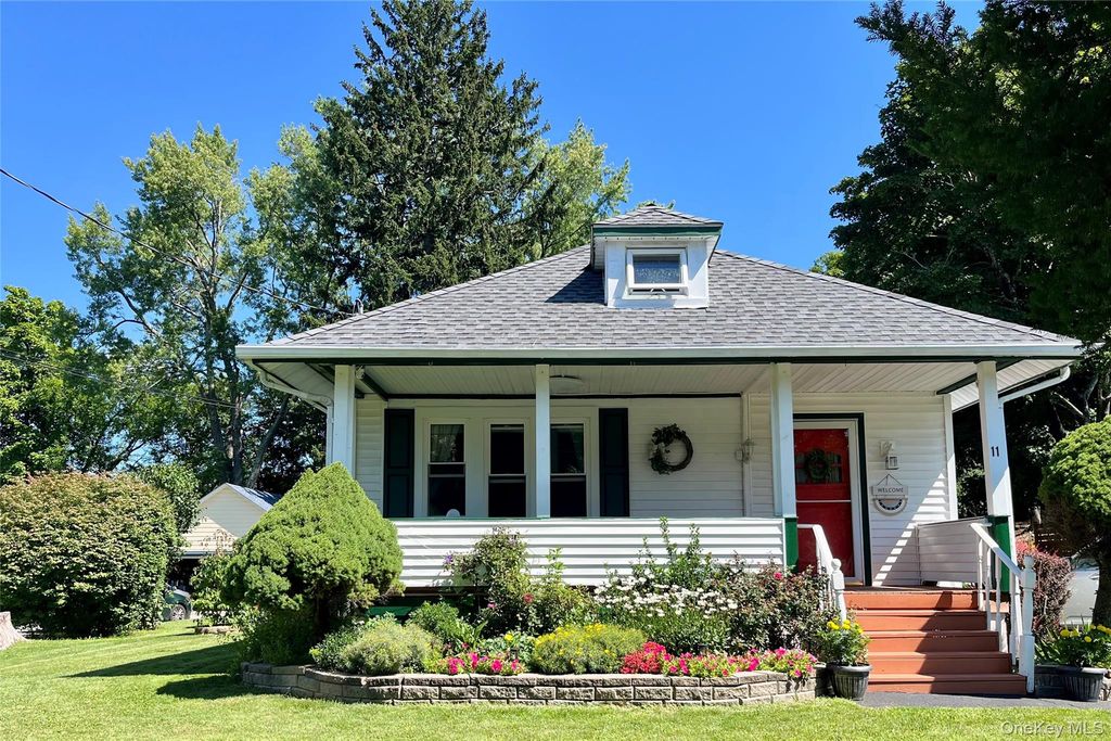 11 Rose Place, Central Valley, NY 10917 — exterior