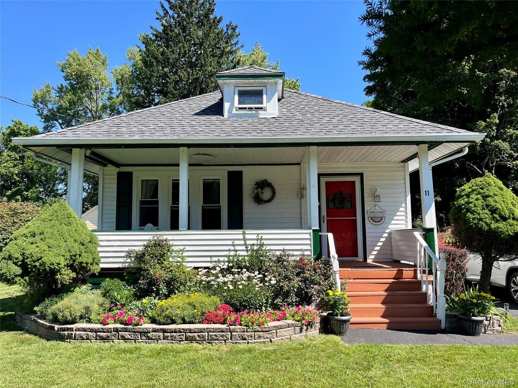 11 Rose Place, Central Valley, NY 10917 — photo 2