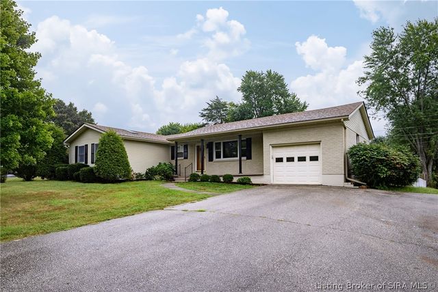 9185 Nina Drive, Georgetown, IN 47122