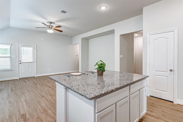 8443 Red Shiner Way, Fulshear, TX 77441