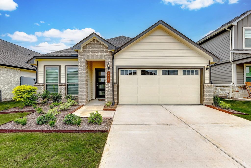 8443 Red Shiner Way, Fulshear, TX 77441