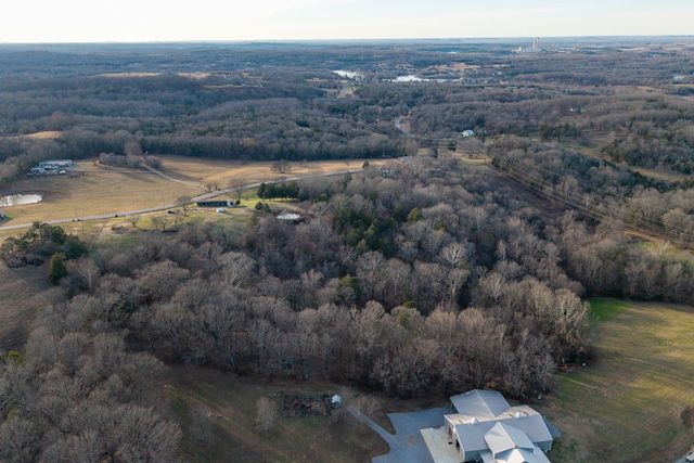 4900 Manners Rd, Lebanon, TN 37087