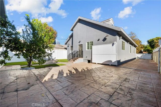 6223 Simpson, North Hollywood, CA 91606