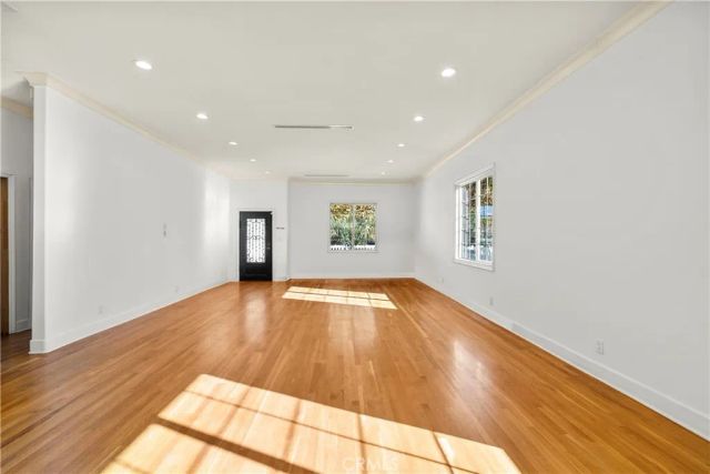 6223 Simpson, North Hollywood, CA 91606