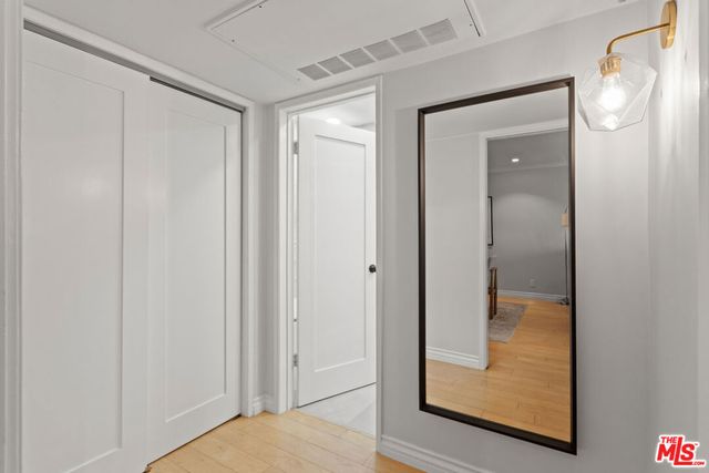705 Westmount Drive 209, West Hollywood, CA 90069