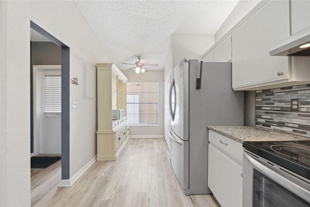 3135 CHARTER CLUB DRIVE B, Tarpon Springs, FL 34688