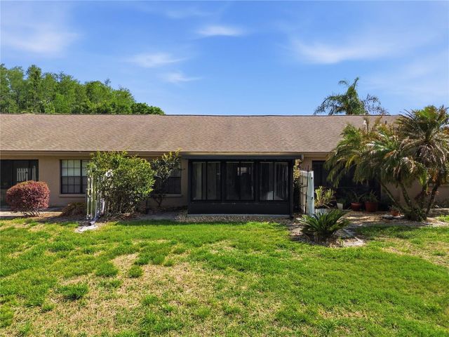 3135 CHARTER CLUB DRIVE B, Tarpon Springs, FL 34688