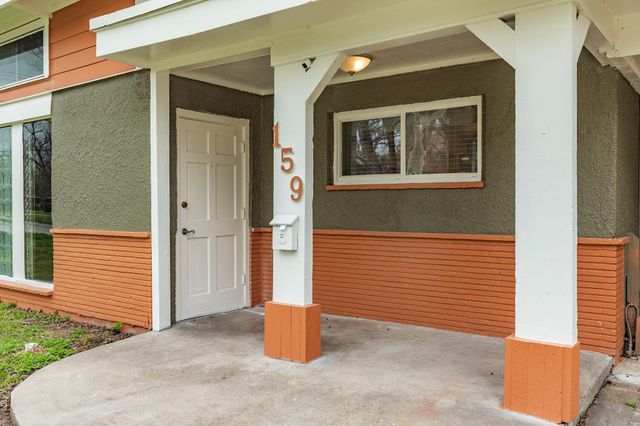 159 Oak Drive, Lake Jackson, TX 77566