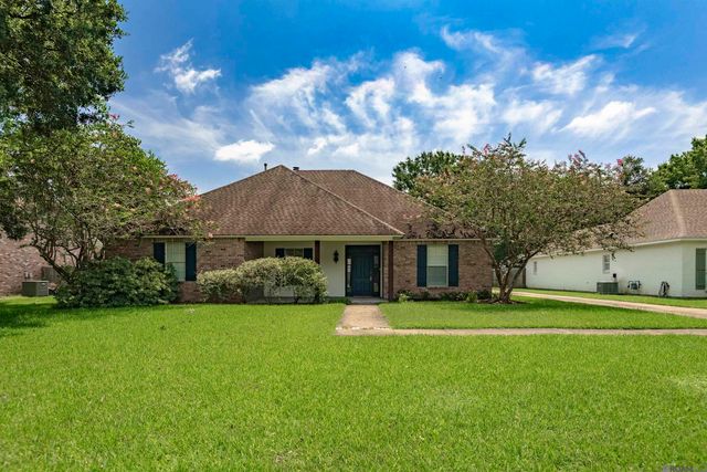 6215 Destrehan Dr, Baton Rouge, LA 70820
